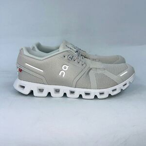 ON RUNNING CLOUD 5 WOMENS PEARL/WHITE BREATHEABLE RUNNING SHOES SIZE 8B